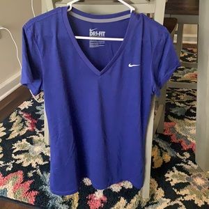 Nike dri fit women’s shirt